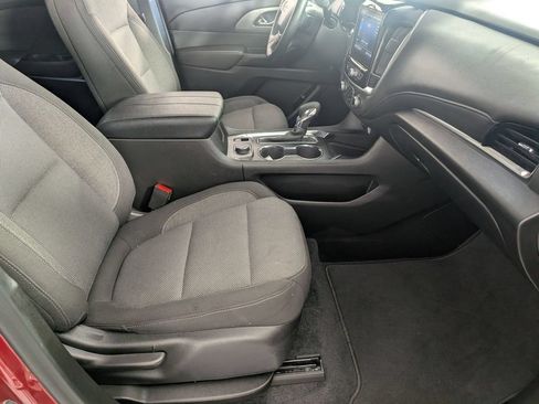 Certified 2023 Chevrolet Traverse LT FWD image 33