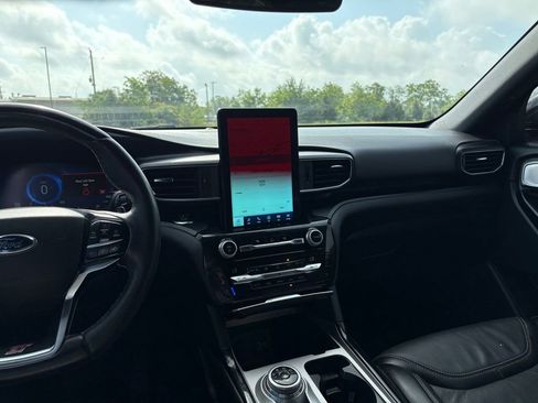 Used 2021 Ford Explorer ST w/ Equipment Group 401A image 18