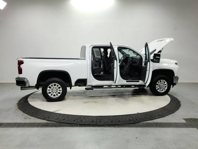 Used 2023 Chevrolet Silverado 2500 LT w/ Convenience Package AWD/4WD image 17