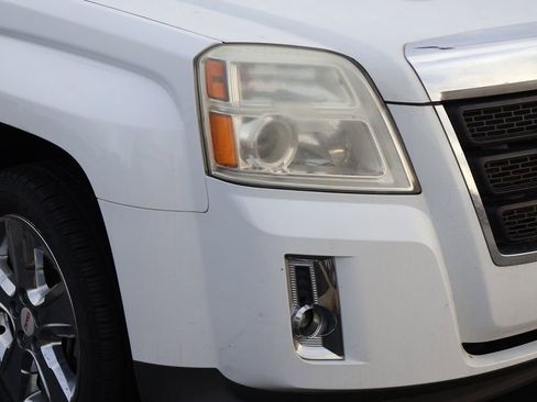 Used 2015 GMC Terrain SLE w/ Chrome Edition image 4