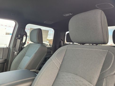 New 2026 RAM 2500 Big Horn AWD/4WD image 12