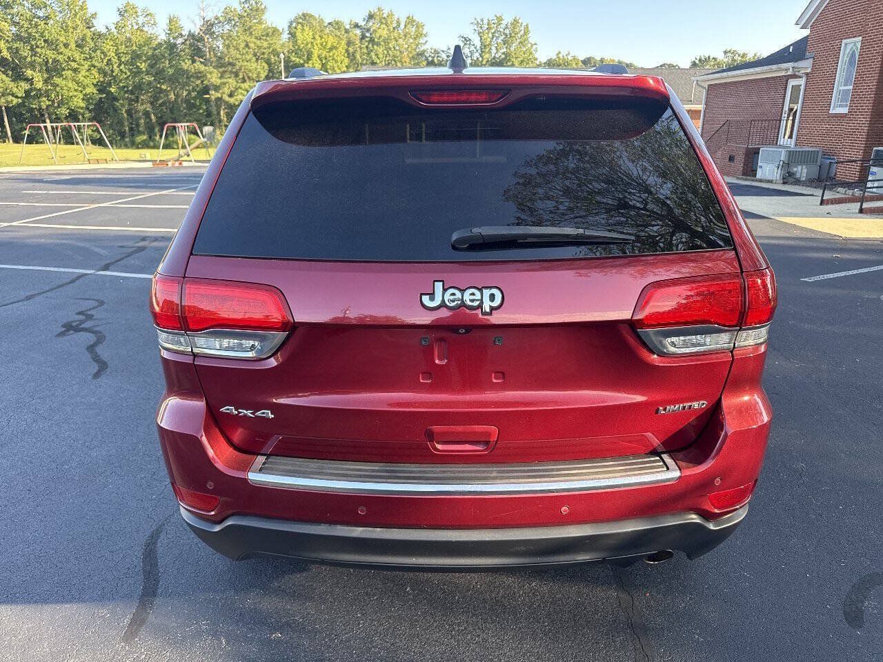Used 2015 Jeep Grand Cherokee Limited w/ Luxury Group II AWD/4WD image 6