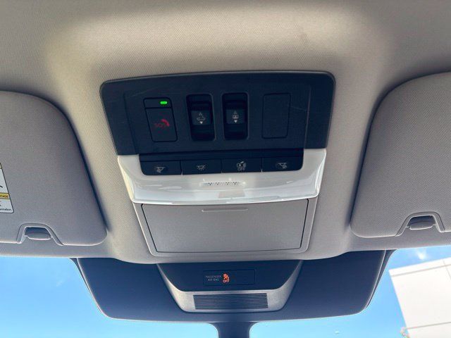 Used 2025 Nissan Pathfinder SV w/ SV Premium Package AWD/4WD image 22