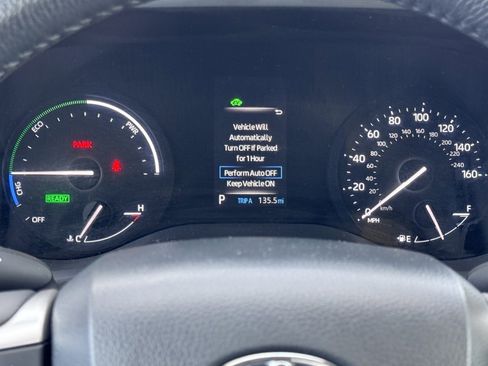 Used 2024 Toyota Sienna XLE image 13