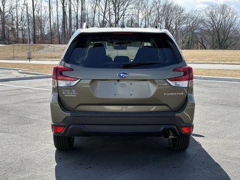 Certified 2023 Subaru Forester Premium w/ Popular Package #2 image 10