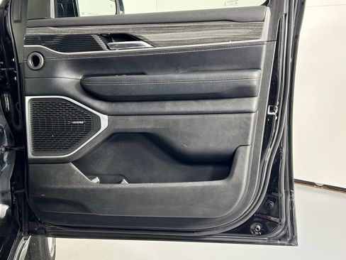 Used 2022 Jeep Wagoneer Series II image 9