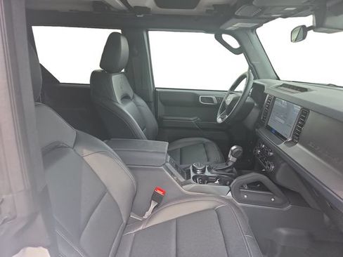 New 2026 Ford Bronco Badlands w/ Black Appearance Package AWD/4WD image 41