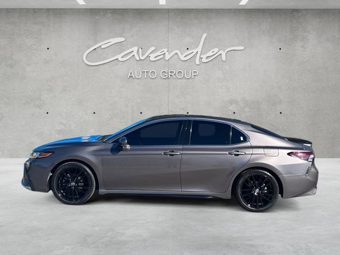 Used 2021 Toyota Camry XSE image 11