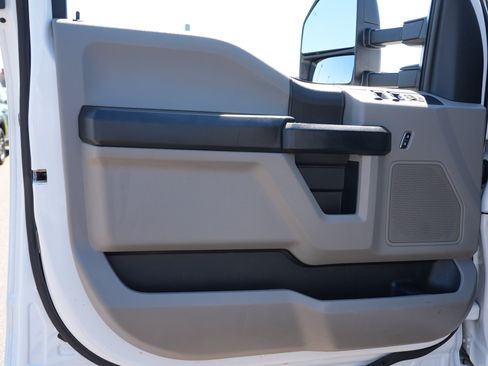 Used 2020 Ford F250 XL w/ STX Appearance Package AWD/4WD image 14