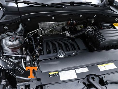 Used 2023 Volkswagen Atlas Cross Sport SEL R-Line AWD/4WD image 67