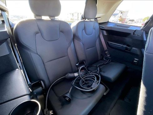 Used 2023 Volvo XC90 T8 Plus w/ Protection Package Premier image 27