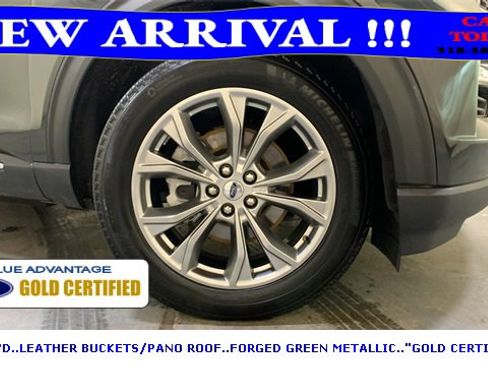 Certified 2022 Ford Explorer XLT w/ Equipment Group 202A image 10