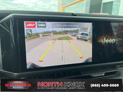 New 2025 Jeep Gladiator Rubicon image 10