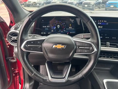 Used 2025 Chevrolet Equinox LT AWD/4WD image 23