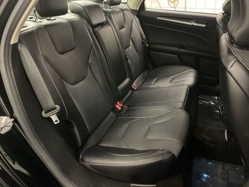Used 2017 Ford Fusion Titanium AWD/4WD image 21