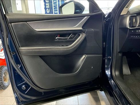 Used 2024 MAZDA CX-90 Plug-In Hybrid w/ Premium Pkg AWD/4WD image 9