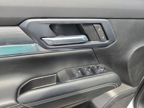 Used 2025 GMC Terrain Elevation AWD/4WD image 13