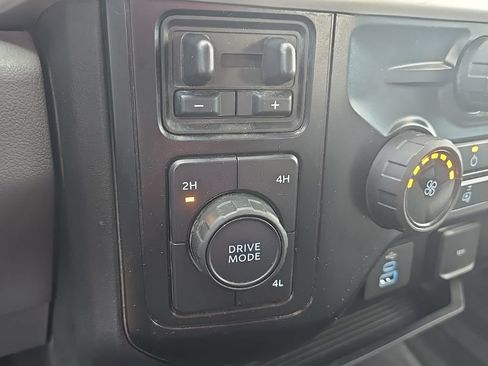 Used 2025 Ford F250 XLT AWD/4WD image 19