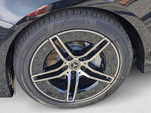 Used 2025 Mercedes-Benz E 350 Sedan image 9