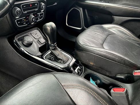 Used 2019 Jeep Compass Limited image 12