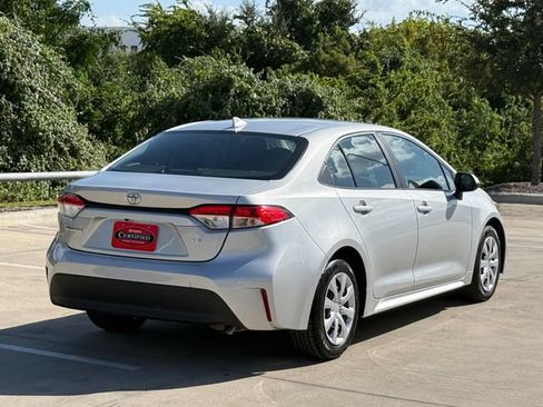 Used 2024 Toyota Corolla LE FWD image 6