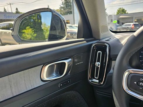 New 2025 Volvo XC40 B5 Ultra w/ Protection Package Premier image 26