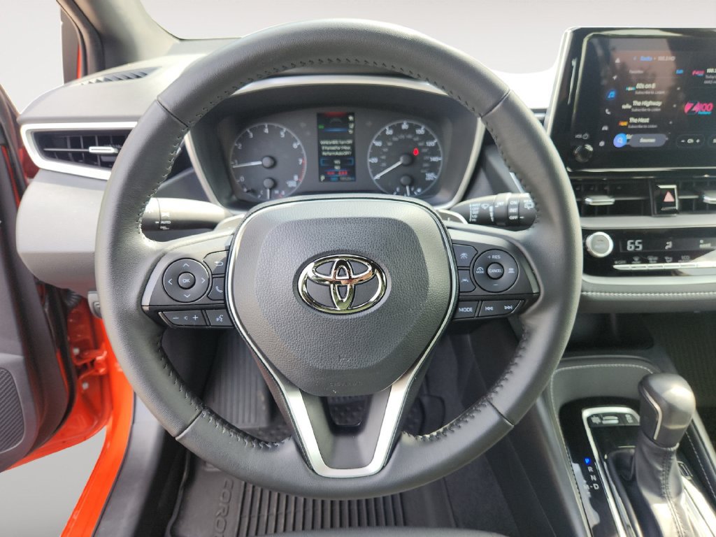 Used 2025 Toyota Corolla SE FWD image 13