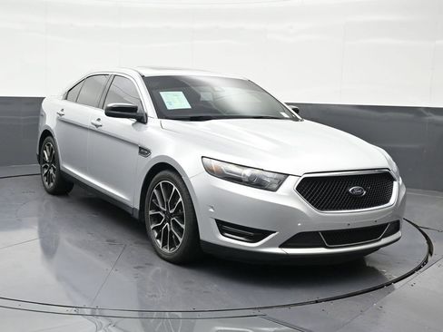 Used 2018 Ford Taurus SHO w/ Driver Assist Package AWD/4WD image 8