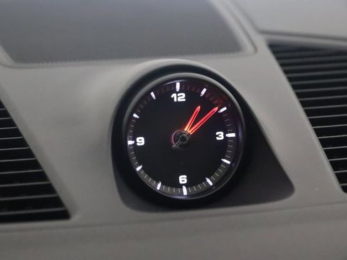 Used 2022 Porsche Cayenne Platinum Edition w/ Premium Package Plus image 52