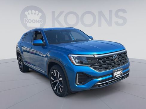 Used 2024 Volkswagen Atlas Cross Sport SEL Premium R-Line AWD/4WD image 4