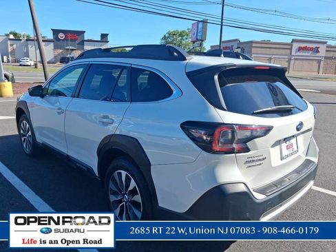 Used 2023 Subaru Outback Limited AWD/4WD image 9