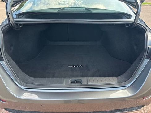 Used 2025 Nissan Sentra S image 23
