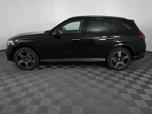 New 2026 Mercedes-Benz GLB 250 image 3
