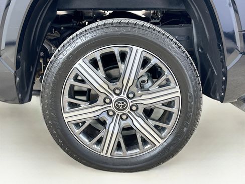 Used 2024 Toyota Tundra Capstone image 33