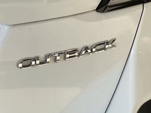Used 2024 Subaru Outback Limited AWD/4WD image 12