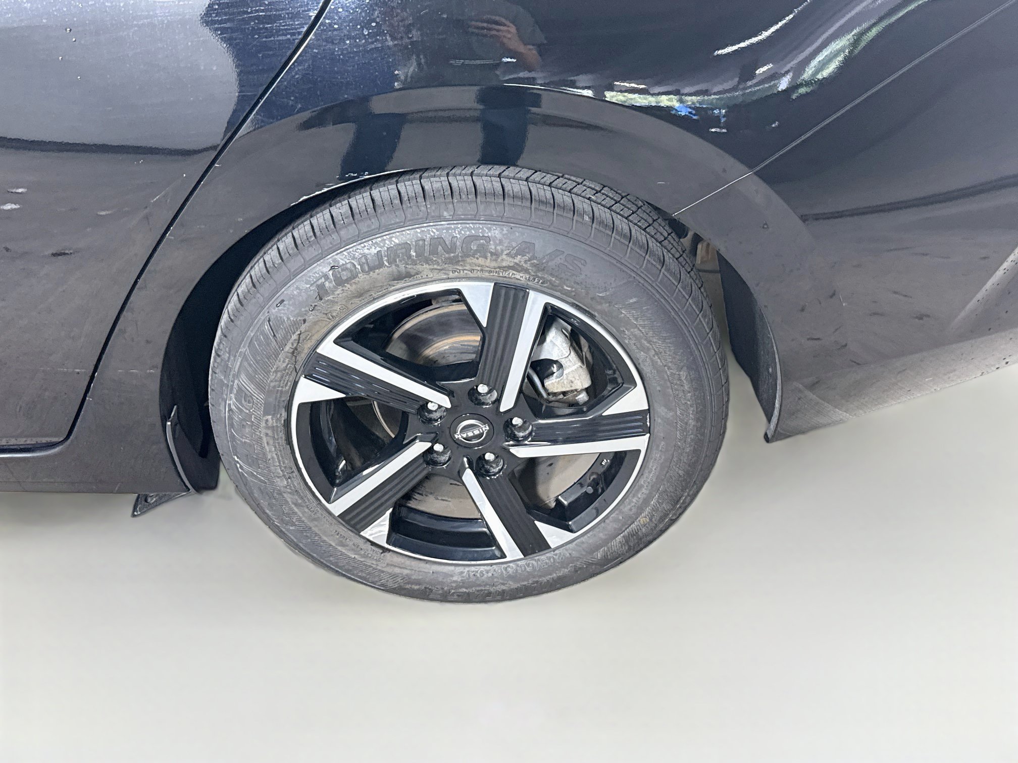 Used 2024 Nissan Sentra SV FWD image 35