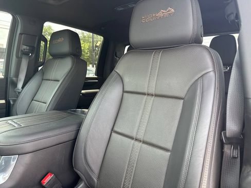 Used 2026 Chevrolet Silverado 3500 High Country w/ High Country Premium Package AWD/4WD image 19