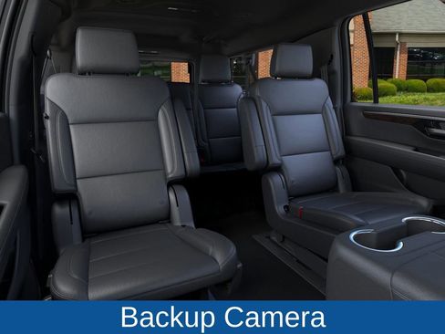 New 2026 Chevrolet Suburban LT image 17