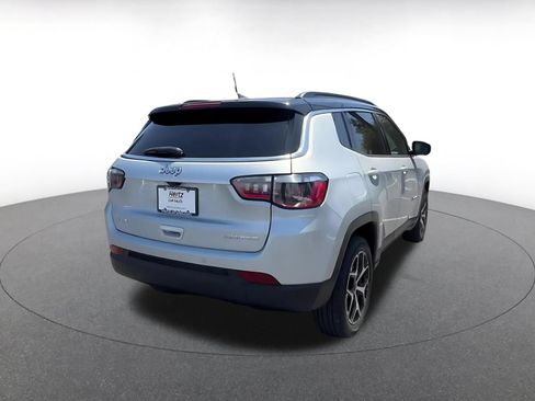 Used 2025 Jeep Compass Limited AWD/4WD image 13