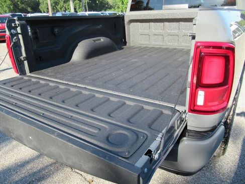 Certified 2026 RAM 3500 Laramie AWD/4WD image 34