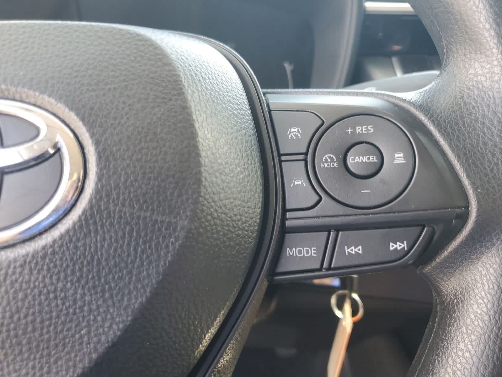Used 2026 Toyota Corolla LE FWD image 18