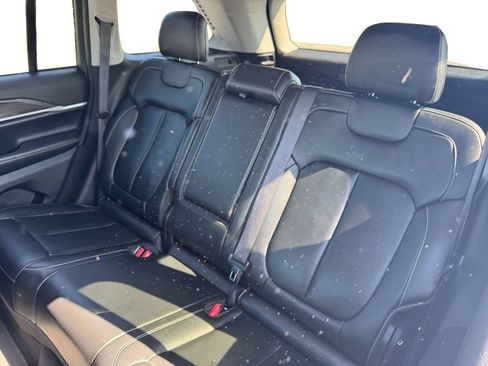 Used 2024 Jeep Grand Cherokee Limited AWD/4WD image 13