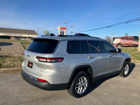 Used 2021 Jeep Grand Cherokee L Laredo w/ Luxury Tech Group I image 7