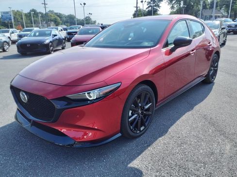 New 2024 MAZDA MAZDA3 Hatchback w/Premium Plus Pkg image 8