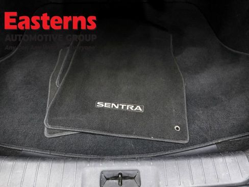 Used 2024 Nissan Sentra SV image 9