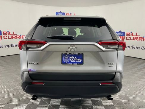 Used 2019 Toyota RAV4 XLE Premium w/ Cold Weather Package AWD/4WD image 4