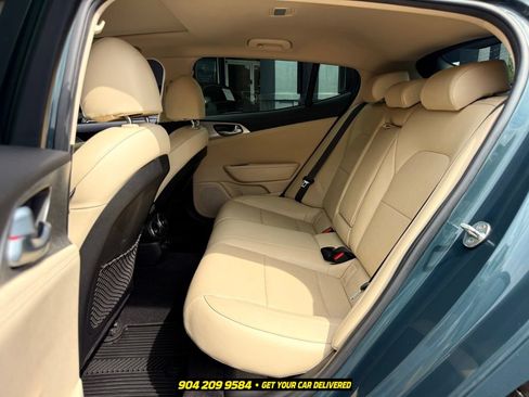Used 2022 Kia Stinger GT1 RWD image 29