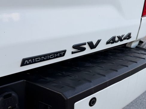 Used 2018 Nissan Titan SV w/ SV Convenience Package AWD/4WD image 27
