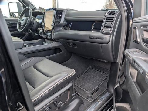 Used 2025 RAM 1500 Limited w/ Trailer Tow Group image 27