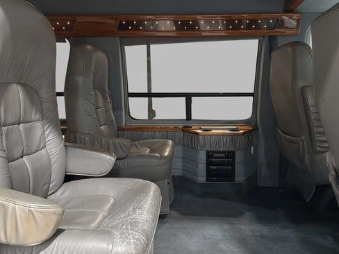 Used 1997 Dodge B2500 RWD image 12